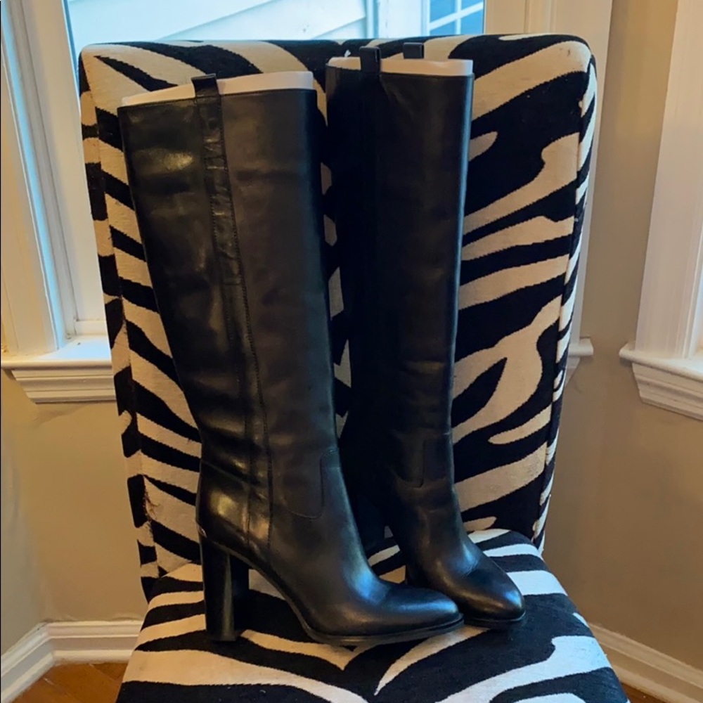 Michael Kors black leather pull on boots